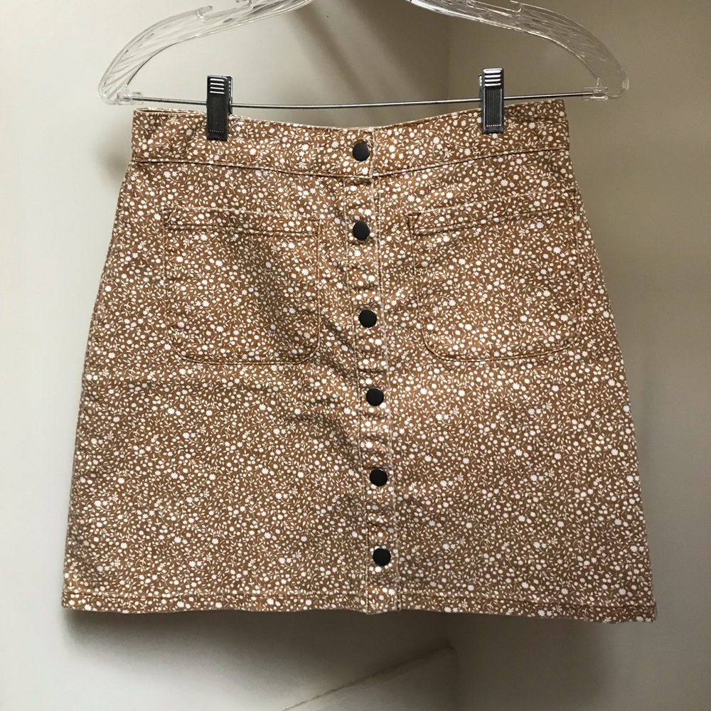 Patterned floral denim skirt